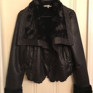 JenniferLopez (sz M) Faux Leather/Fur Black Jacket